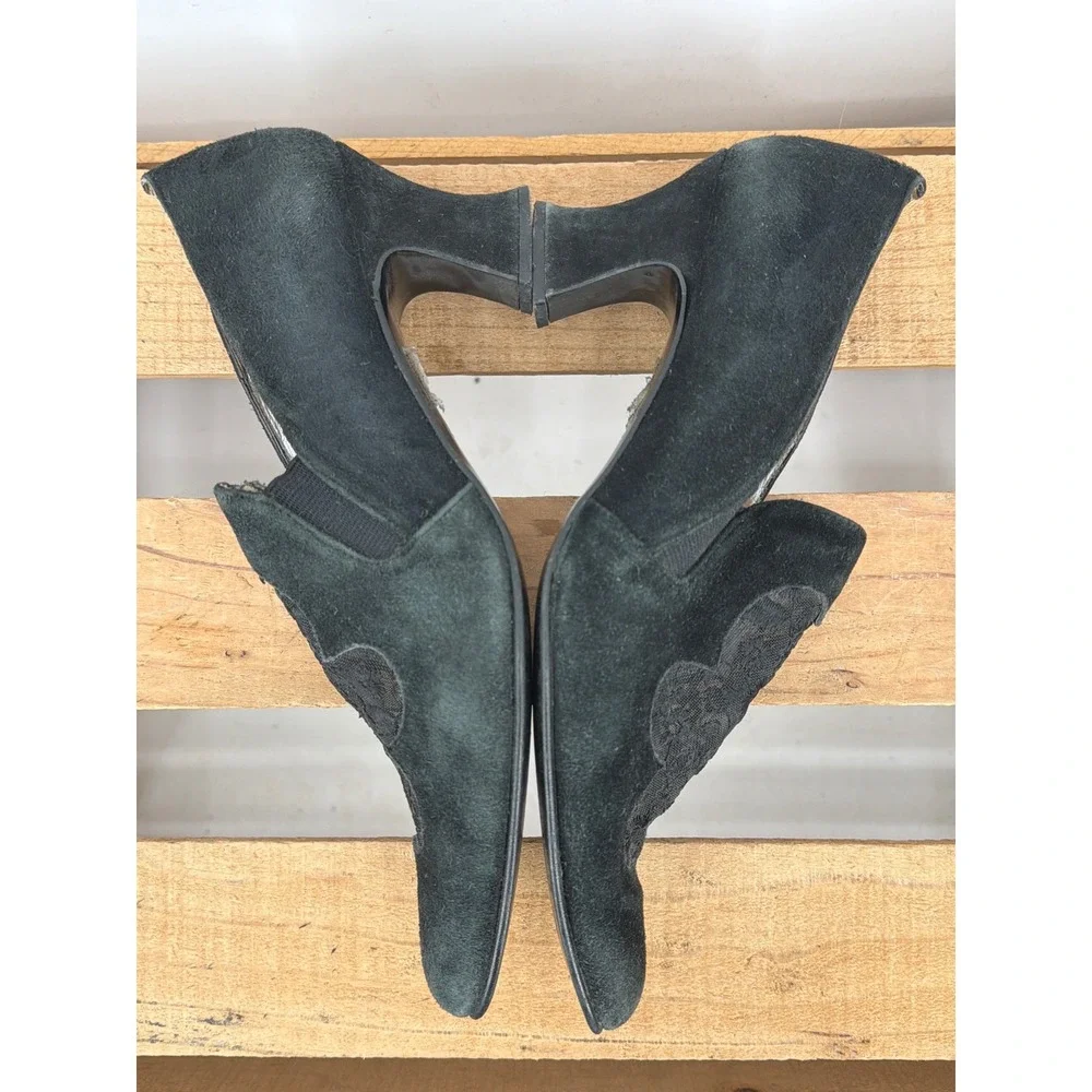 Laura Ashley Vintage Black Suede Lace Cutout Pumps Kitten Heel Spain‎ Size 39